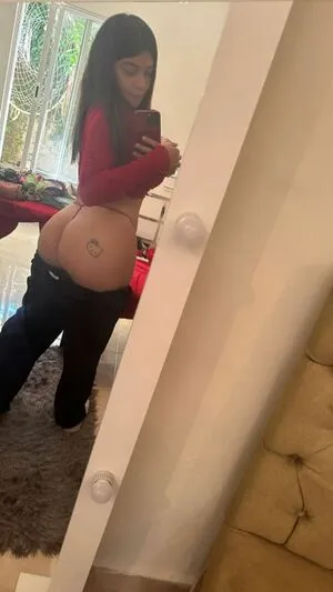 Glori Rdz OnlyFans Leaked Free Thumbnail Picture - #2AcWOCZV32