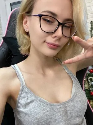 Gloriamatvien OnlyFans Leaked Free Thumbnail Picture - #1XeGTECPT0