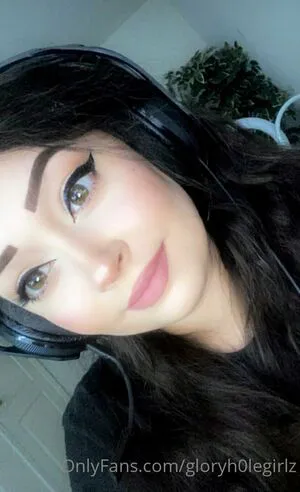 Gloryh0legirlz OnlyFans Leaked Free Thumbnail Picture - #4MgJIeVzRo