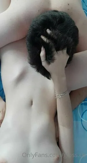 Gloss Cb OnlyFans Leaked Free Thumbnail Picture - #E0I7j3P5wQ