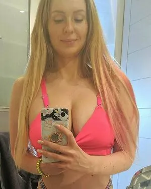 Glossy Legs OnlyFans Leaked Free Thumbnail Picture - #oZUcQWnWDN