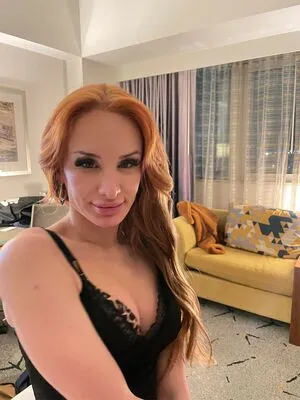 Glow Ups Glow Downs OnlyFans Leaked Free Thumbnail Picture - #fTBaqA2tpC