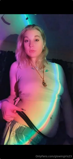Glowingiris23 OnlyFans Leaked Free Thumbnail Picture - #E3Qj6rUnOF