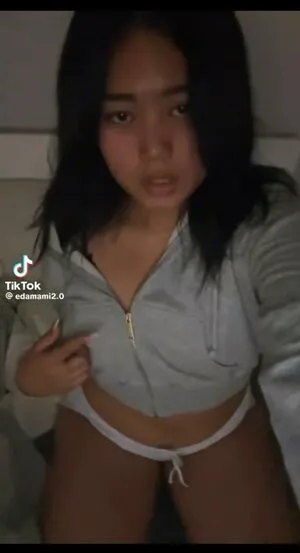 Glxce0n OnlyFans Leaked Free Thumbnail Picture - #PS4gWP3HlV