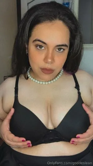 Goddeslean OnlyFans Leaked Free Thumbnail Picture - #1ZuE6OnVM1