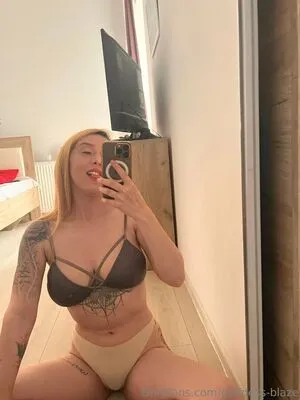 Goddess Blaze OnlyFans Leaked Free Thumbnail Picture - #8xnKCvCsqS