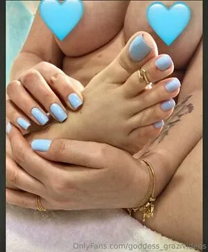Goddess Grazivideos OnlyFans Leaked Free Thumbnail Picture - #tW1DuA7xxq