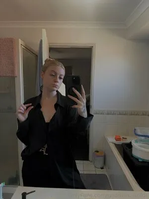 Goddess Isolde OnlyFans Leaked Free Thumbnail Picture - #CqgNBb0WK5