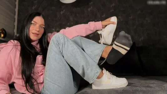 Goddess Mona OnlyFans Leaked Free Thumbnail Picture - #3elErGd6uD