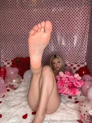 Goddess Shy OnlyFans Leaked Free Thumbnail Picture - #CloIjG3MO1