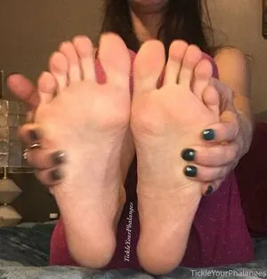 Goddess Tickle OnlyFans Leaked Free Thumbnail Picture - #ig27Tj1Kjo