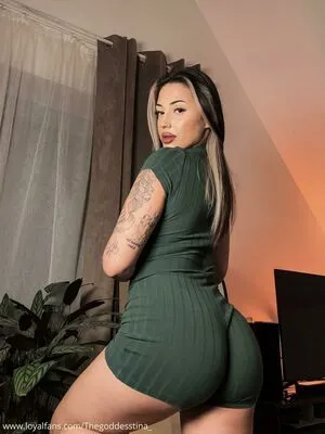 Goddess Tina OnlyFans Leaked Free Thumbnail Picture - #vnAtaagFFn