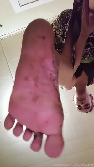 Goddesscoastie OnlyFans Leaked Free Thumbnail Picture - #6Kbbymcks0