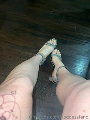 Goddessfendi OnlyFans Leaked Free Thumbnail Picture - #1TDtnncybK