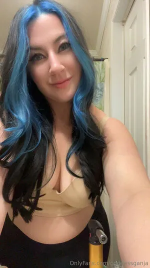 Goddessganja OnlyFans Leaked Free Thumbnail Picture - #485FInJbeZ