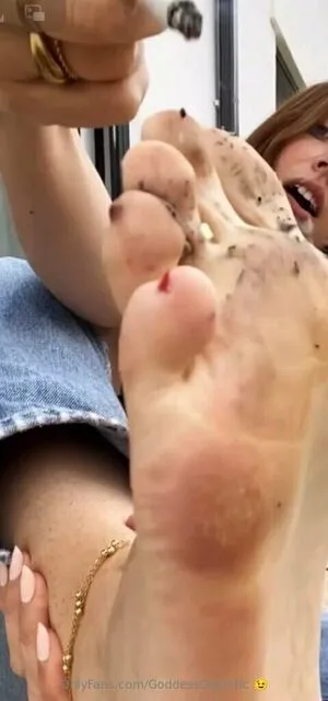 Goddessgigantic OnlyFans Leaked Free Thumbnail Picture - #YFHBtto064
