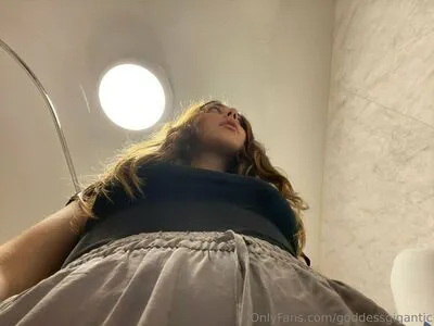 Goddessgigantic OnlyFans Leaked Free Thumbnail Picture - #57NMWy6MZ4