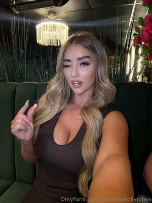 Goddesshollyjones OnlyFans Leaked Free Thumbnail Picture - #HQ06B13VF7