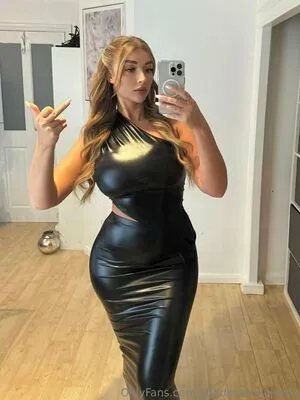 Goddesshollyjones OnlyFans Leaked Free Thumbnail Picture - #Y6hx8iZ6Kh