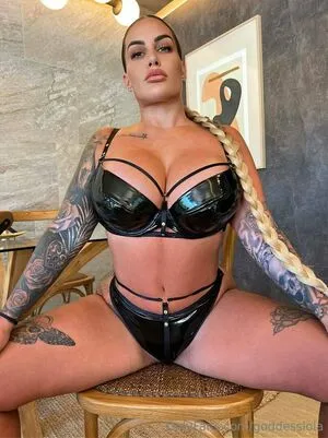 Goddesslola OnlyFans Leaked Free Thumbnail Picture - #J0mARCpzJ2