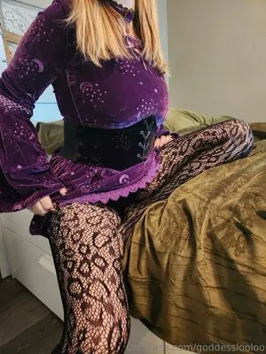 Goddesslooloo OnlyFans Leaked Free Thumbnail Picture - #8Fh66OnnGj