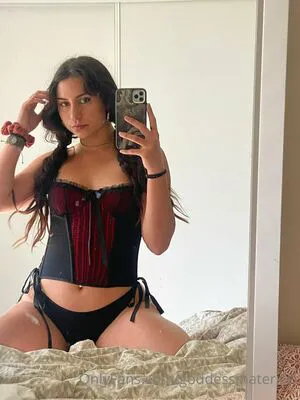 Goddessmaterial1 OnlyFans Leaked Free Thumbnail Picture - #Z7RFCpxVDv
