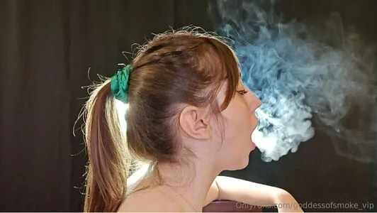 Goddessofsmoke Vip OnlyFans Leaked Free Thumbnail Picture - #VBi2iHduZf