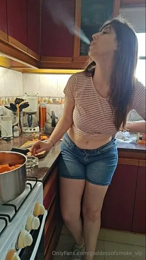 Goddessofsmoke Vip OnlyFans Leaked Free Thumbnail Picture - #Z5lu3vXizJ