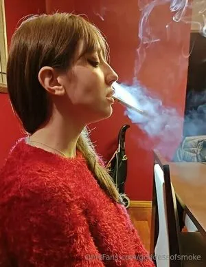 Goddessofsmoke OnlyFans Leaked Free Thumbnail Picture - #1pQRin4Xl5