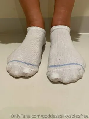 Goddesssilkysolesfree OnlyFans Leaked Free Thumbnail Picture - #AFKii8skd2