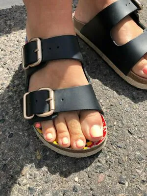 Goddesssilkysolesfree OnlyFans Leaked Free Thumbnail Picture - #ehpemZfIB2