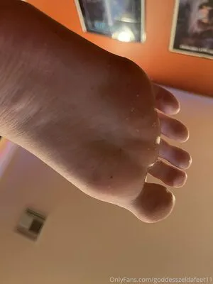 Goddesszeldafeet11 OnlyFans Leaked Free Thumbnail Picture - #Mutv3JkL5M