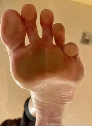 Goddesszeldafeet11 OnlyFans Leaked Free Thumbnail Picture - #ZkY8oNADbS