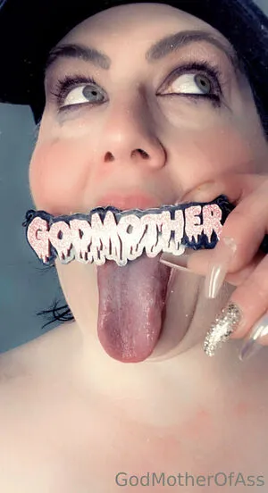 Godmotherofassfree OnlyFans Leaked Free Thumbnail Picture - #MyTklHHGoC