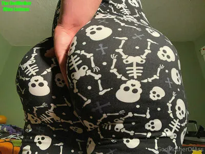 Godmotherofassfree OnlyFans Leaked Free Thumbnail Picture - #l757hImR4N