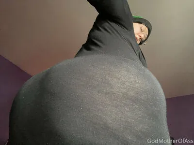 Godmotherthegreatfree OnlyFans Leaked Free Thumbnail Picture - #0lIoJpE6Mw