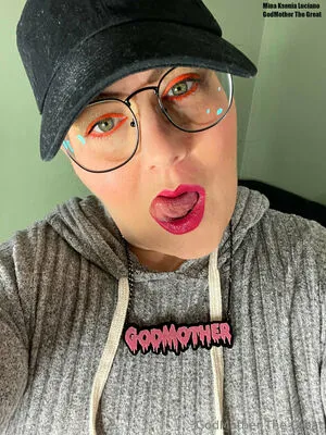 Godmotherthegreatfree OnlyFans Leaked Free Thumbnail Picture - #3VLoG3Ktil