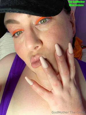 Godmotherthegreatfree OnlyFans Leaked Free Thumbnail Picture - #4O3bJKS8cm