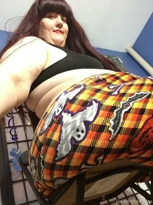 Godmotherthegreatfree OnlyFans Leaked Free Thumbnail Picture - #B6YvvFI3Vs