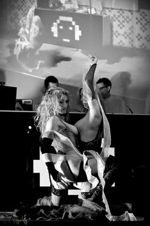 Gogo Stripper OnlyFans Leaked Free Thumbnail Picture - #1Z9ZT3S2U7