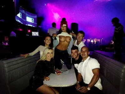Gogo Stripper OnlyFans Leaked Free Thumbnail Picture - #SM7Cs8c9A3