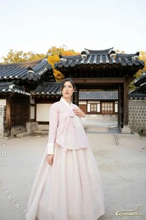 Goldamsel OnlyFans Leaked Free Thumbnail Picture - #8jyNNlaK8Q