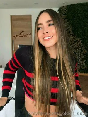 Golden Zlata OnlyFans Leaked Free Thumbnail Picture - #UDm4fXJydC