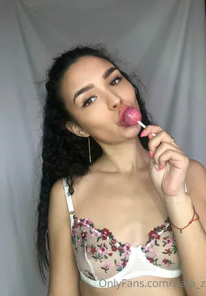 Golden Zlata OnlyFans Leaked Free Thumbnail Picture - #b1y8gsJsSK