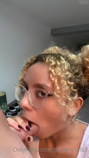 Goldencurls OnlyFans Leaked Free Thumbnail Picture - #iiJg2eWwxw