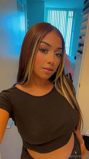 Goldenempress17 OnlyFans Leaked Free Thumbnail Picture - #55uEIP2QNo