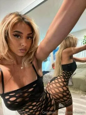 Goldenhoneiii Tkfeelsok OnlyFans Leaked Free Thumbnail Picture - #LLOIsvYZ9B