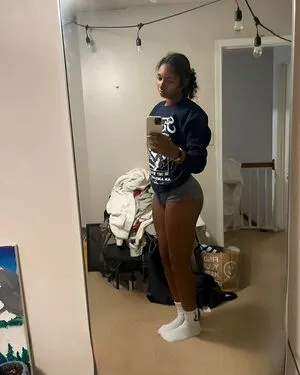 Goodvibezonly35 OnlyFans Leaked Free Thumbnail Picture - #87jNP7Wljd