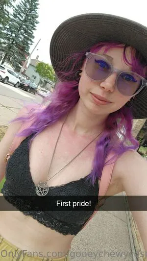 Gooeychewycosplay OnlyFans Leaked Free Thumbnail Picture - #OUTAicskOU