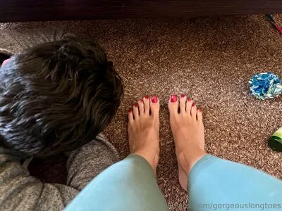 Gorgeouslongtoes OnlyFans Leaked Free Thumbnail Picture - #ZWNjfj3TQ7